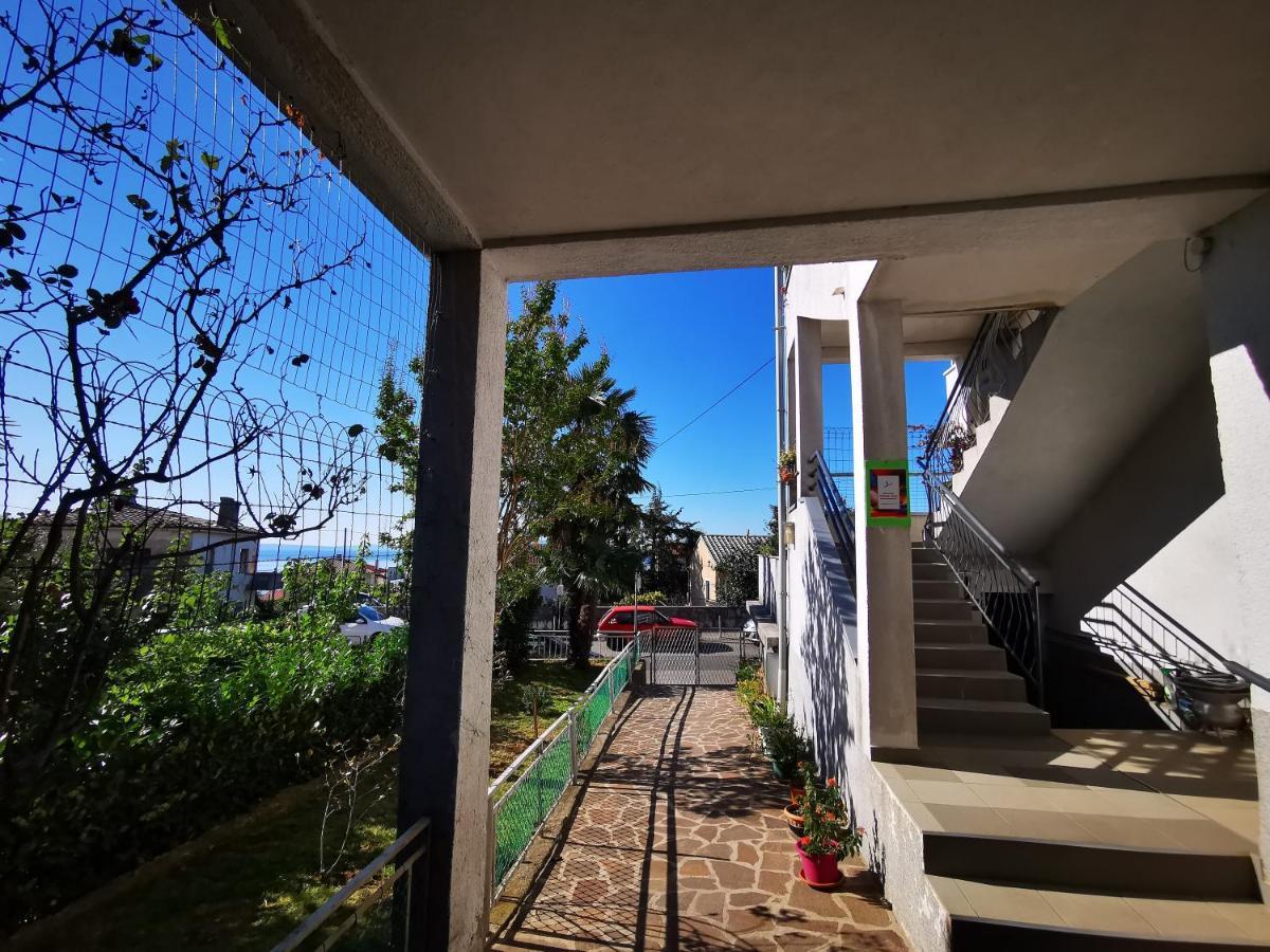 Anita Studio Apartment With Terrace Rijeka Luaran gambar