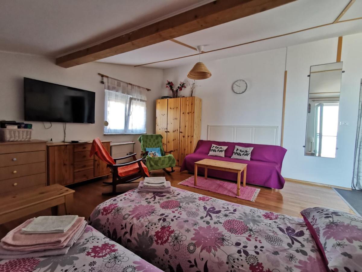 Anita Studio Apartment With Terrace Rijeka Luaran gambar