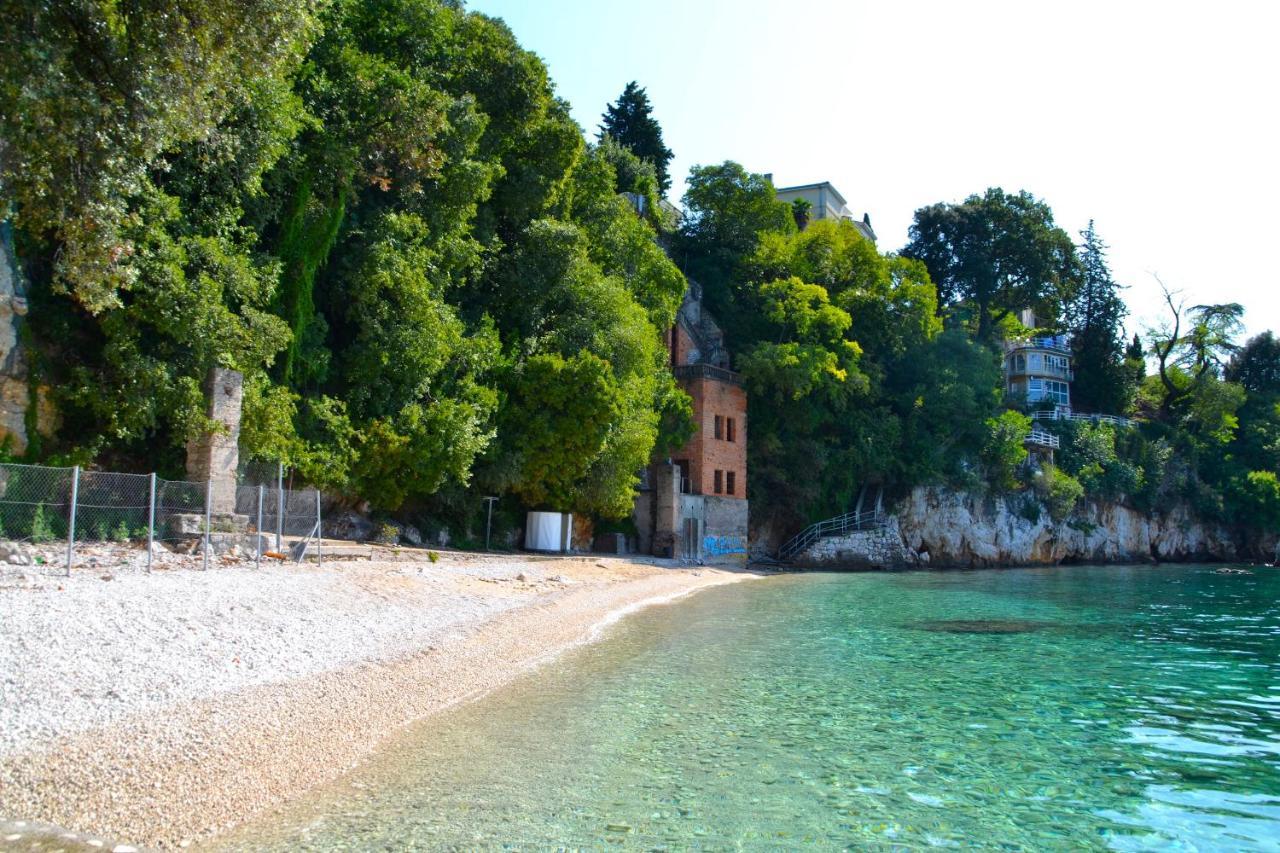 Anita Studio Apartment With Terrace Rijeka Luaran gambar